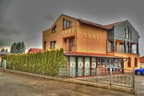 Motel Bella Italia Ilidža Bagian luar foto