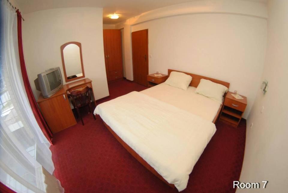 Motel Bella Italia Ilidža Bagian luar foto