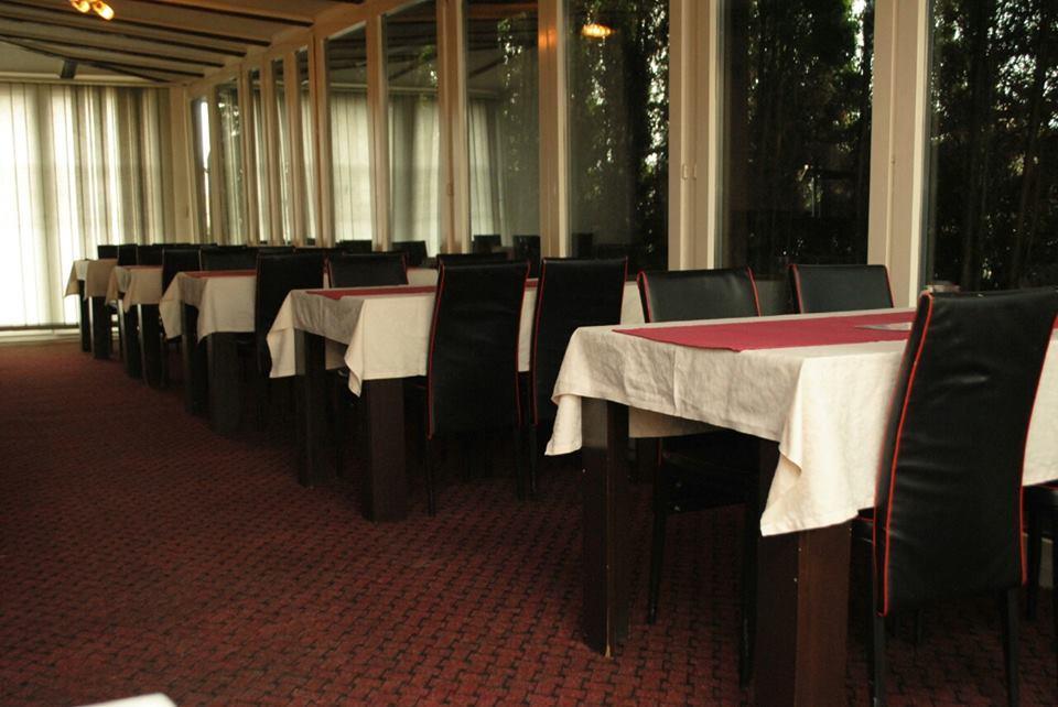 Motel Bella Italia Ilidža Bagian luar foto